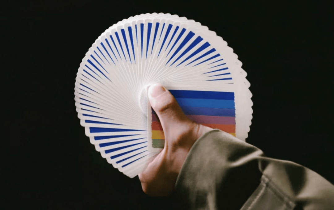 享与交流「扑克牌翻飞的浪漫与秩序」AG真人扑克牌艺术展览 花切魔术分(图2)